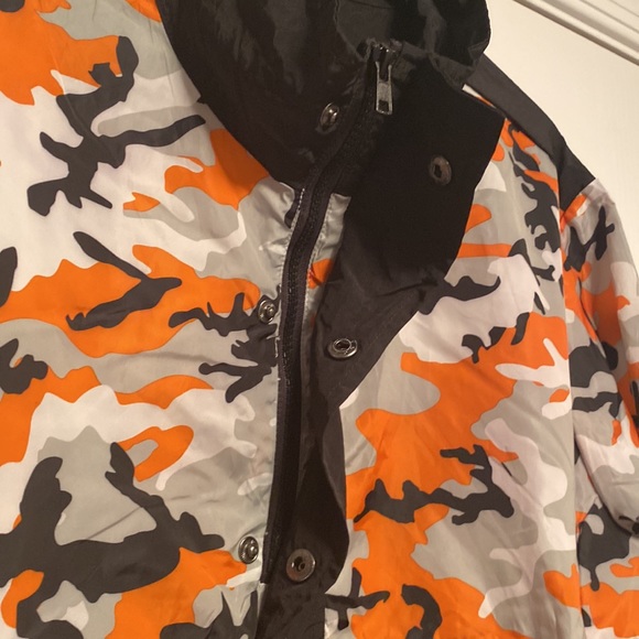 NWOT Special Delivery Orange/Black/Gray/White Pull Over Jacket…size M - Picture 3 of 7
